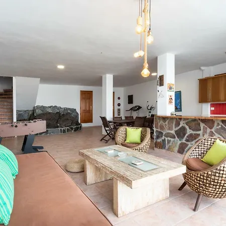 بيت للعطل Homelike Spectacular Luxury Triplex Tabaiba Private Pool