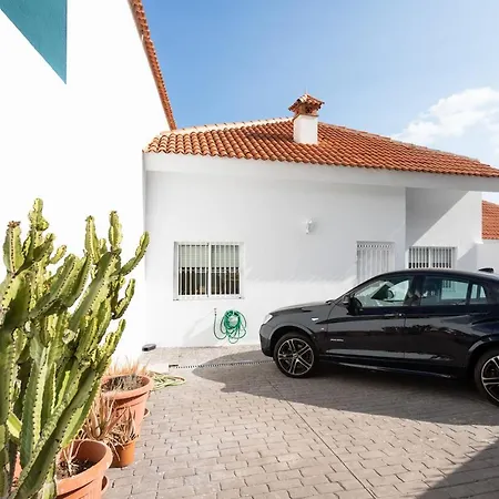 Homelike Spectacular Luxury Triplex Tabaiba Private Pool بيت للعطل *